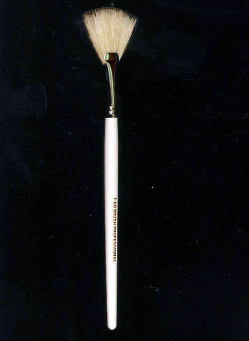 Fan Brush for Gycolic acid applications